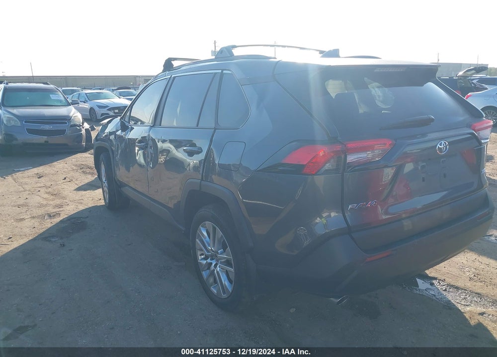 2024 TOYOTA RAV4 XLE PREMIUM VIN: 2T3C1RFV5RW318903