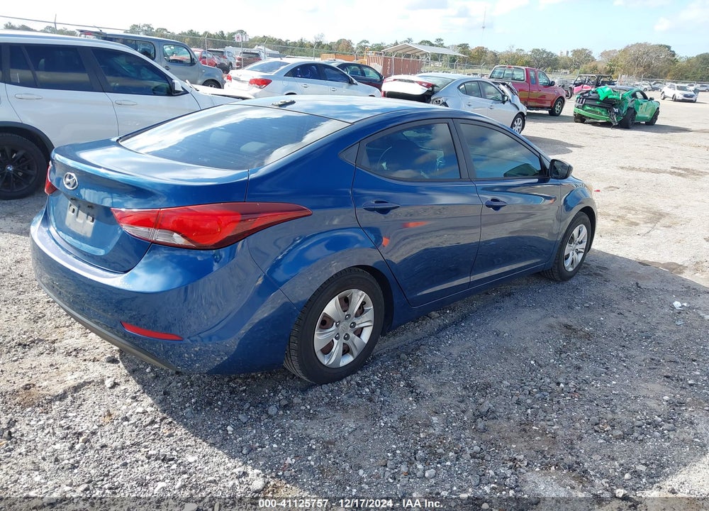 2016 HYUNDAI ELANTRA SE VIN: KMHDH4AE2GU558085