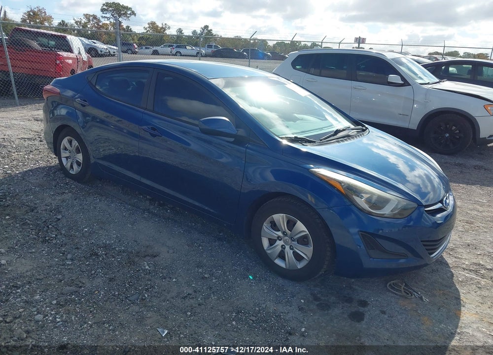 2016 HYUNDAI ELANTRA SE VIN: KMHDH4AE2GU558085