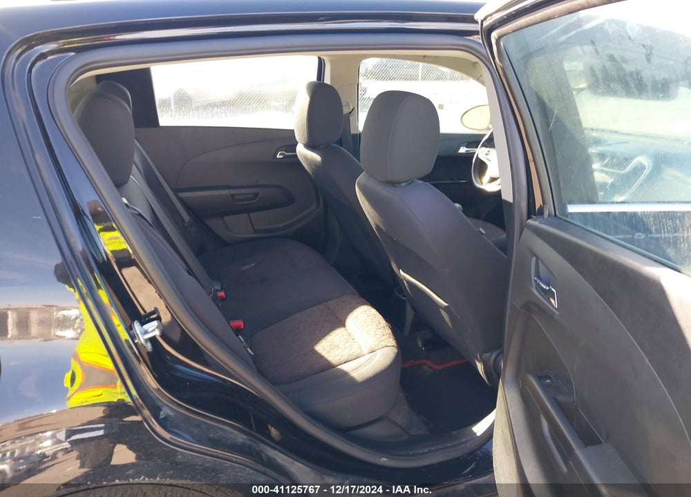 2020 CHEVROLET SONIC VIN: 1G1JD6SB0L4137407