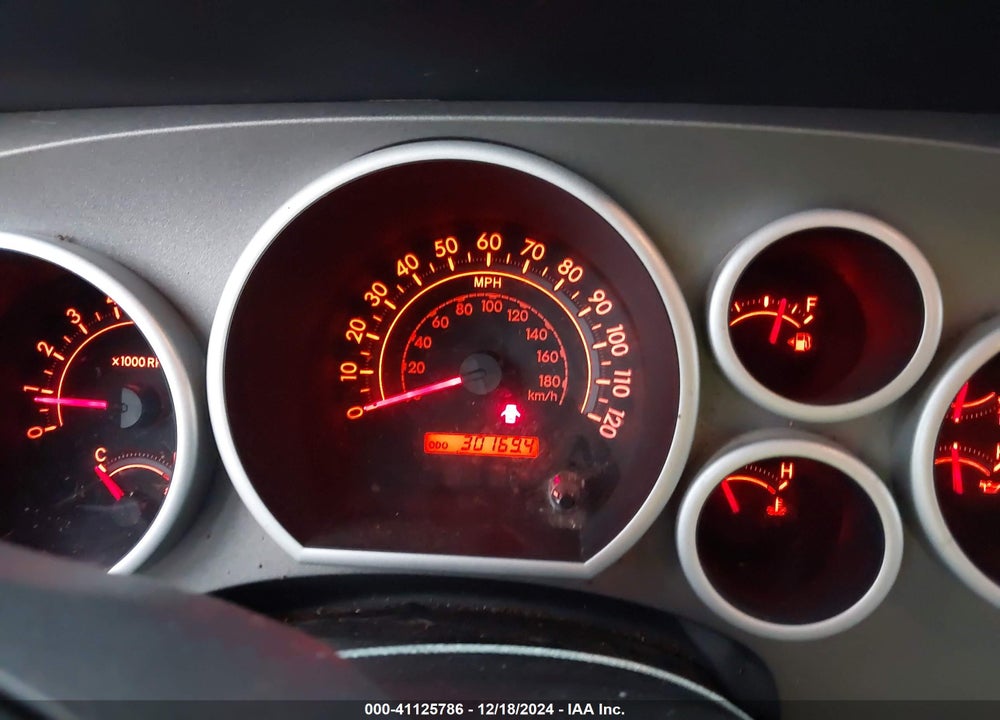 2013 TOYOTA TUNDRA GRADE 5.7L V8 VIN: 5TFEY5F11DX139983