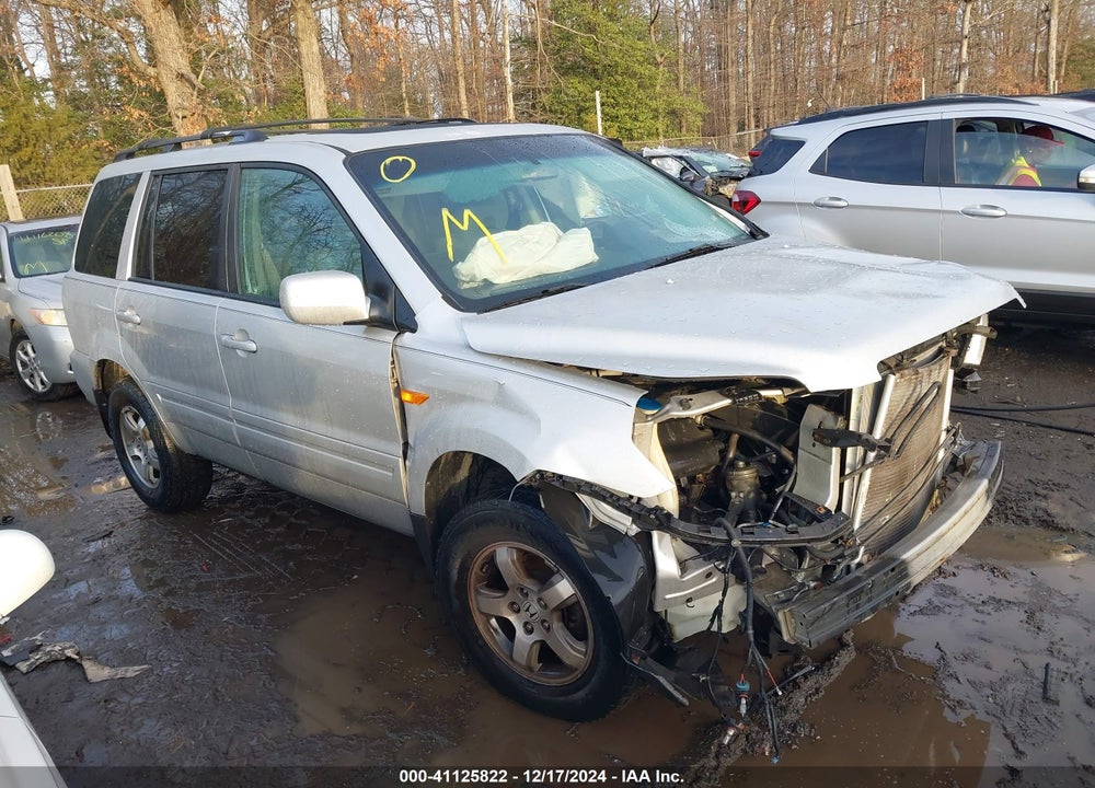 2008 HONDA PILOT SE VIN: 5FNYF28398B018182