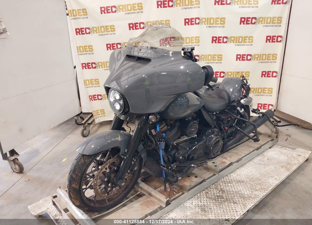 2022 HARLEY-DAVIDSON FLHXST VIN: 1HD1ABL1XNB657397