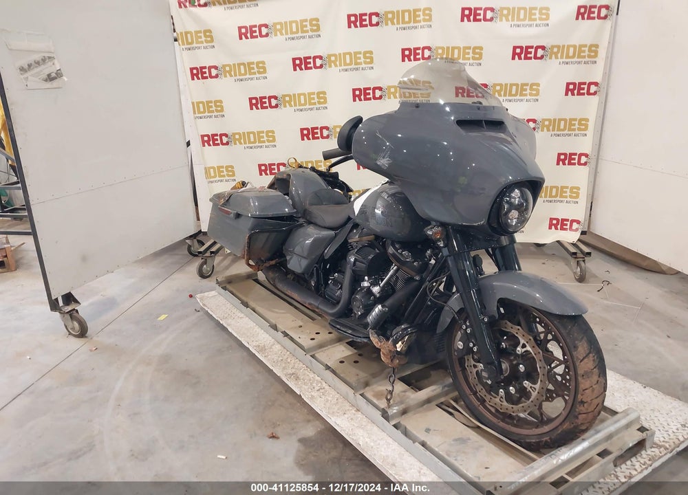 2022 HARLEY-DAVIDSON FLHXST VIN: 1HD1ABL1XNB657397