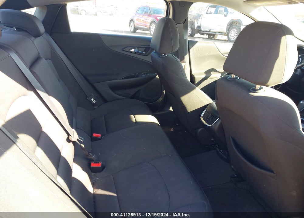2018 CHEVROLET MALIBU LT VIN: 1G1ZD5STXJF165948