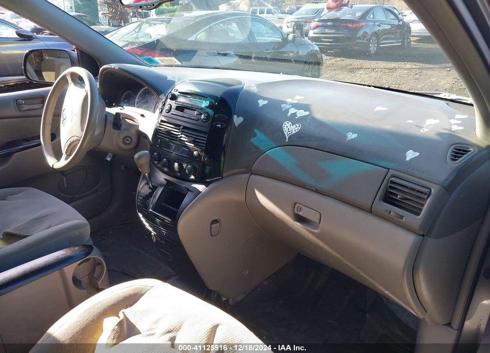 2005 TOYOTA SIENNA LE VIN: 5TDBA23C65S036013