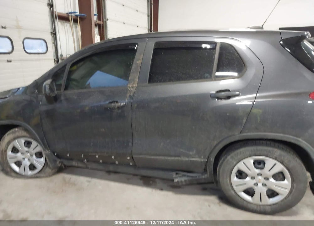 2016 CHEVROLET TRAX 1LS VIN: 3GNCJKSB5GL271368