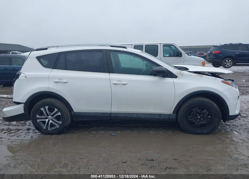 2017 TOYOTA RAV4 VIN: 2T3BFREV0HW636280