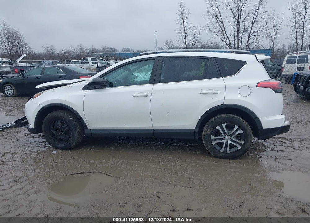 2017 TOYOTA RAV4 VIN: 2T3BFREV0HW636280