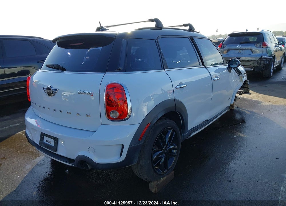 2016 MINI COUNTRYMAN VIN: WMWZC5C57GWU04128