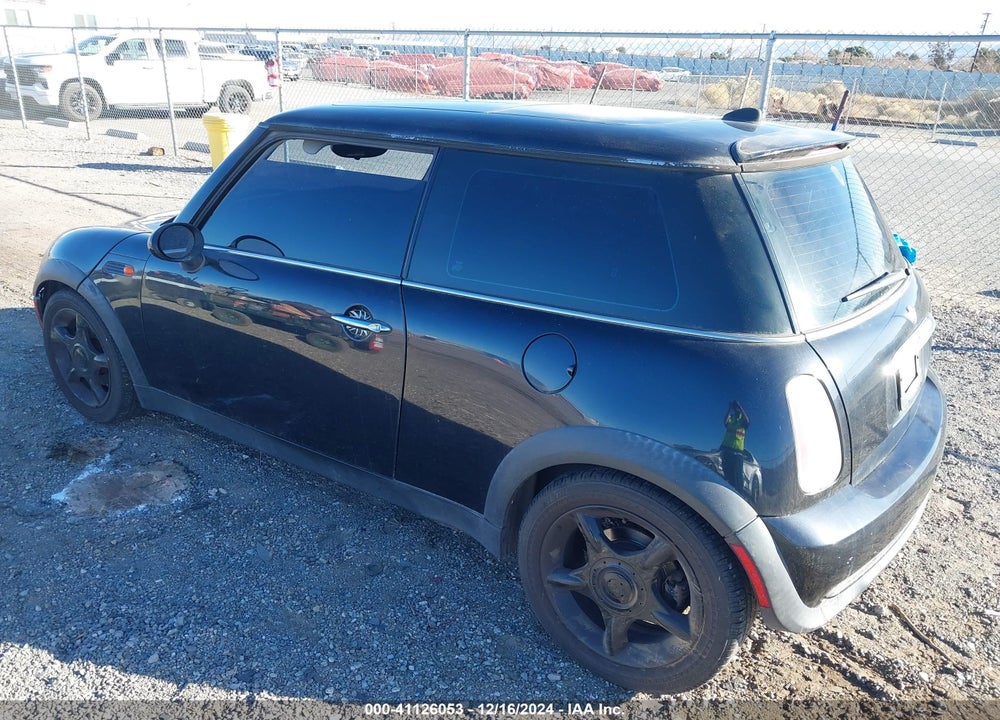 2005 MINI COOPER VIN: WMWRC33535TJ70346