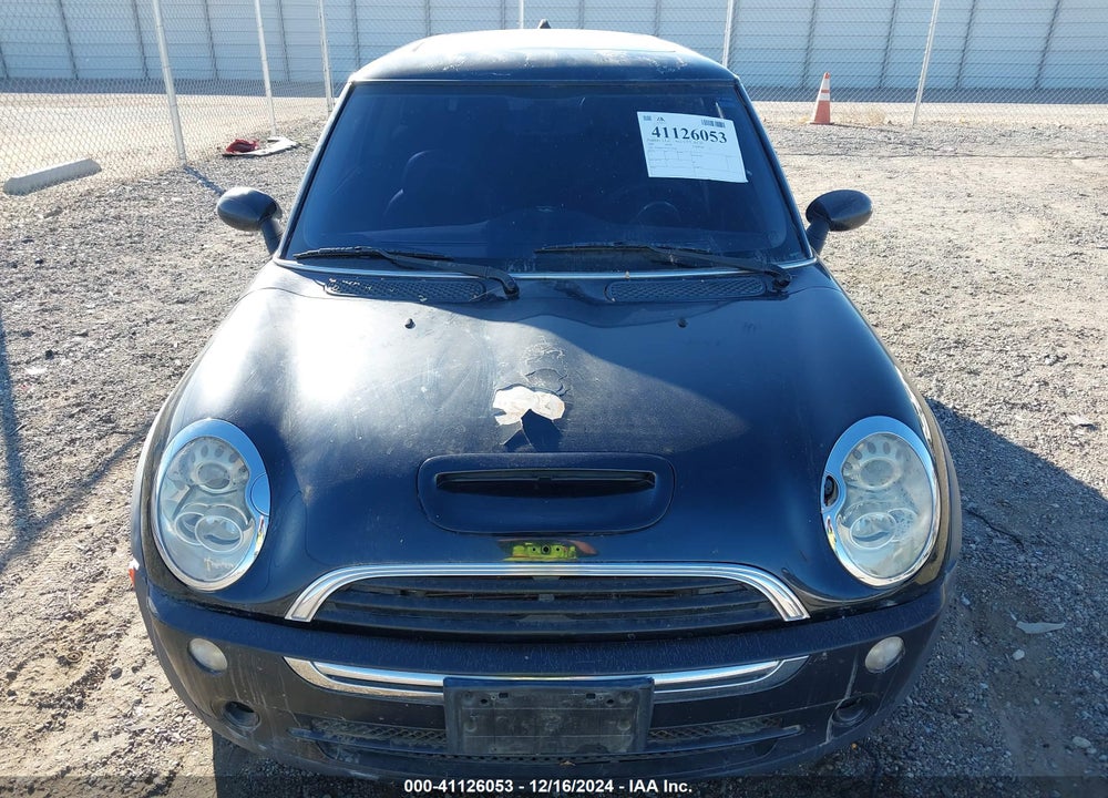2005 MINI COOPER VIN: WMWRC33535TJ70346