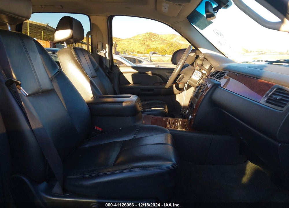 2007 CHEVROLET TAHOE LTZ VIN: 1GNFC13J57R336297