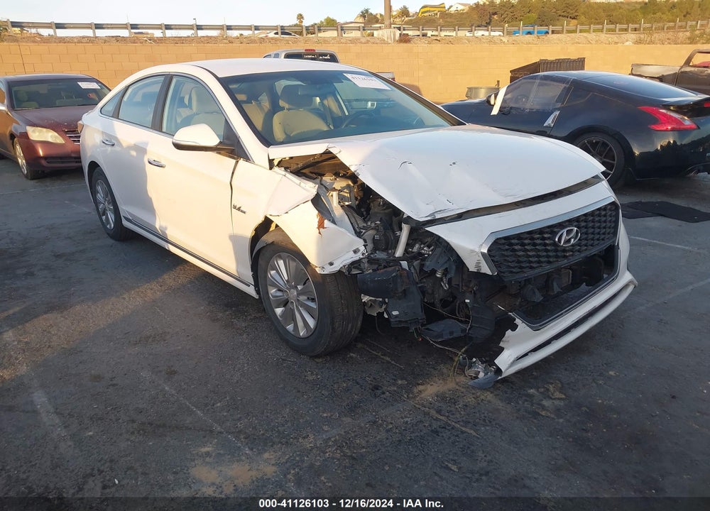 2016 HYUNDAI SONATA HYBRID SE VIN: KMHE24L18GA011615
