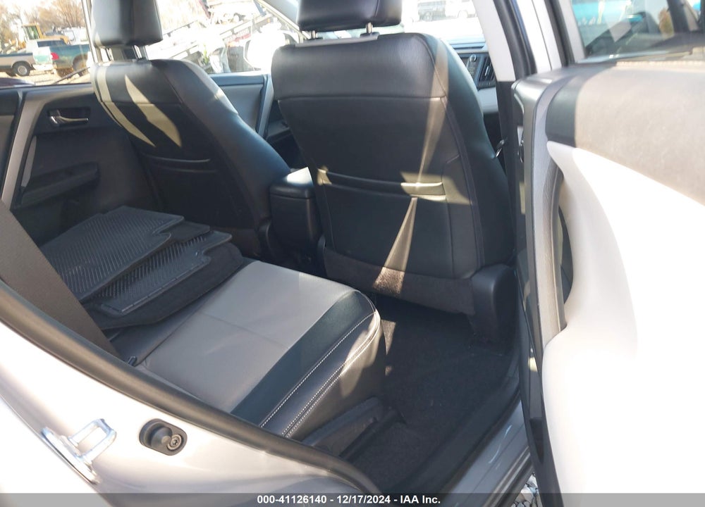 2016 TOYOTA RAV4 XLE VIN: 2T3WFREV0GW299447