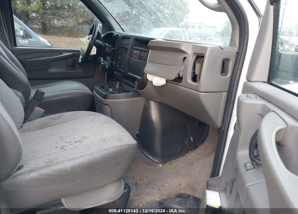 2005 CHEVROLET EXPRESS VIN: 1GAHG39U851104168