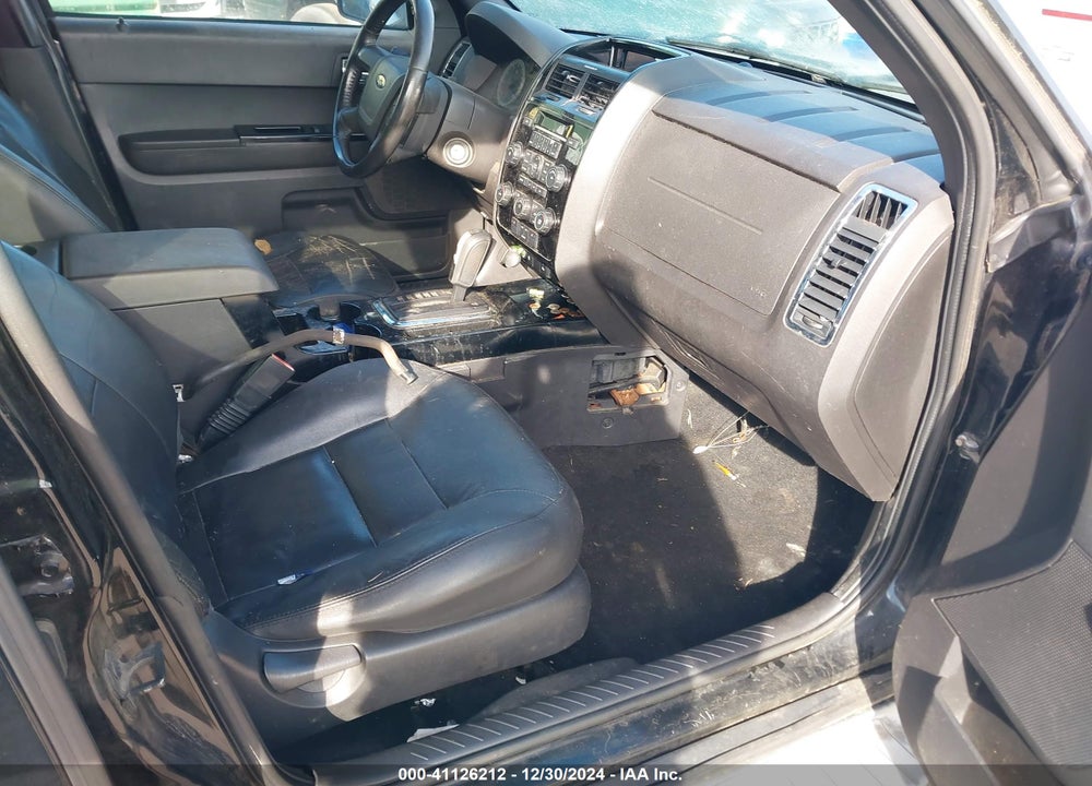 2008 FORD ESCAPE LIMITED VIN: 1FMCU04158KC70180