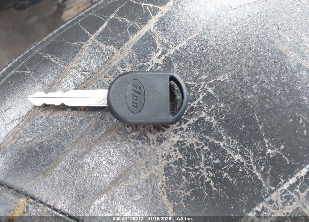 2008 FORD ESCAPE LIMITED VIN: 1FMCU04158KC70180