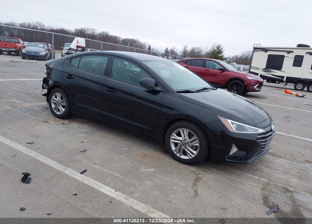 2019 HYUNDAI ELANTRA SEL VIN: 5NPD84LF4KH462097