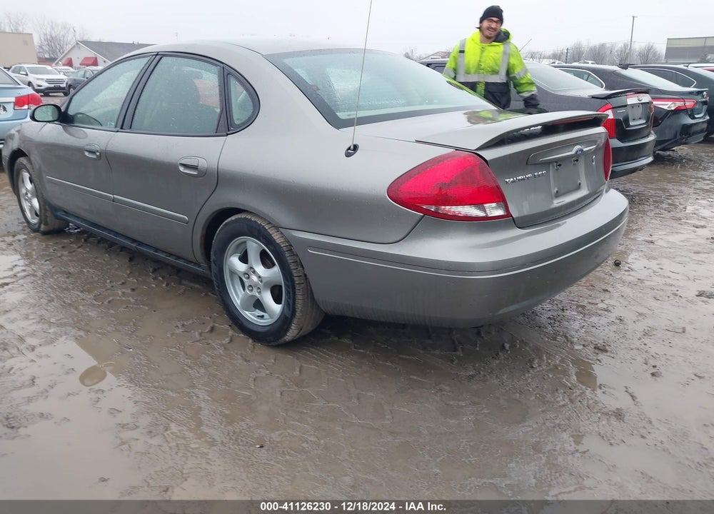 2004 FORD TAURUS SES VIN: 1FAFP55U54G124864