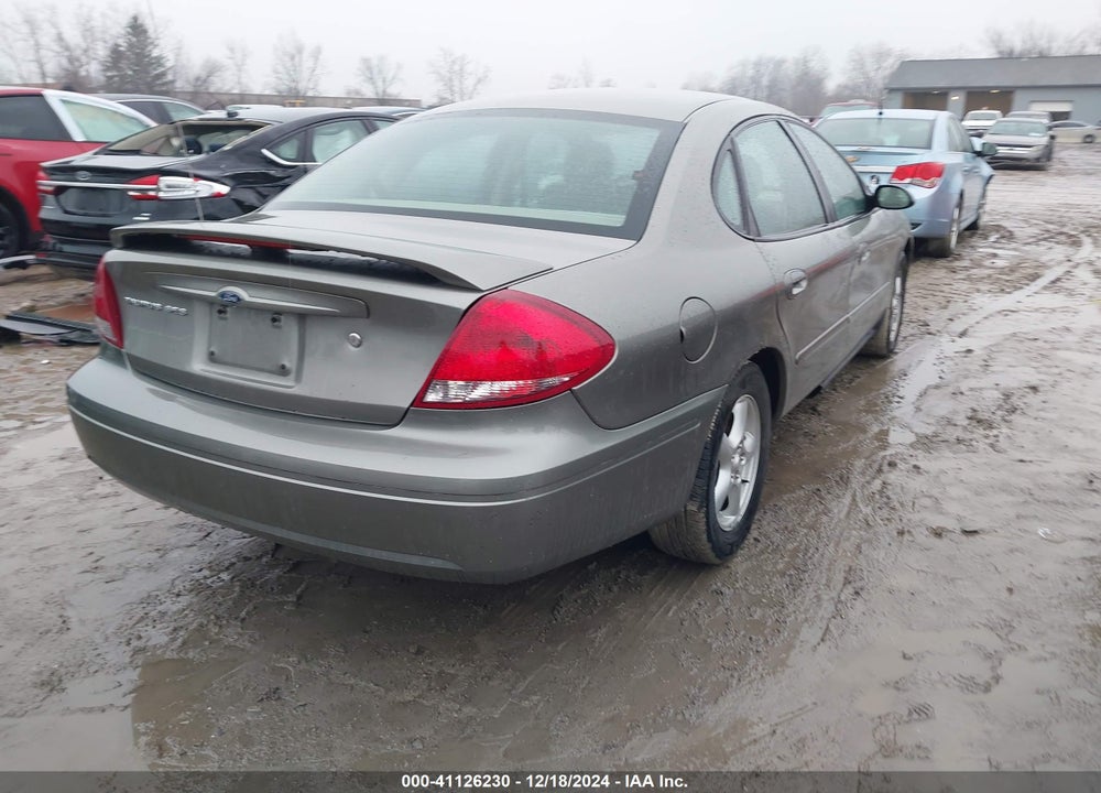 2004 FORD TAURUS SES VIN: 1FAFP55U54G124864