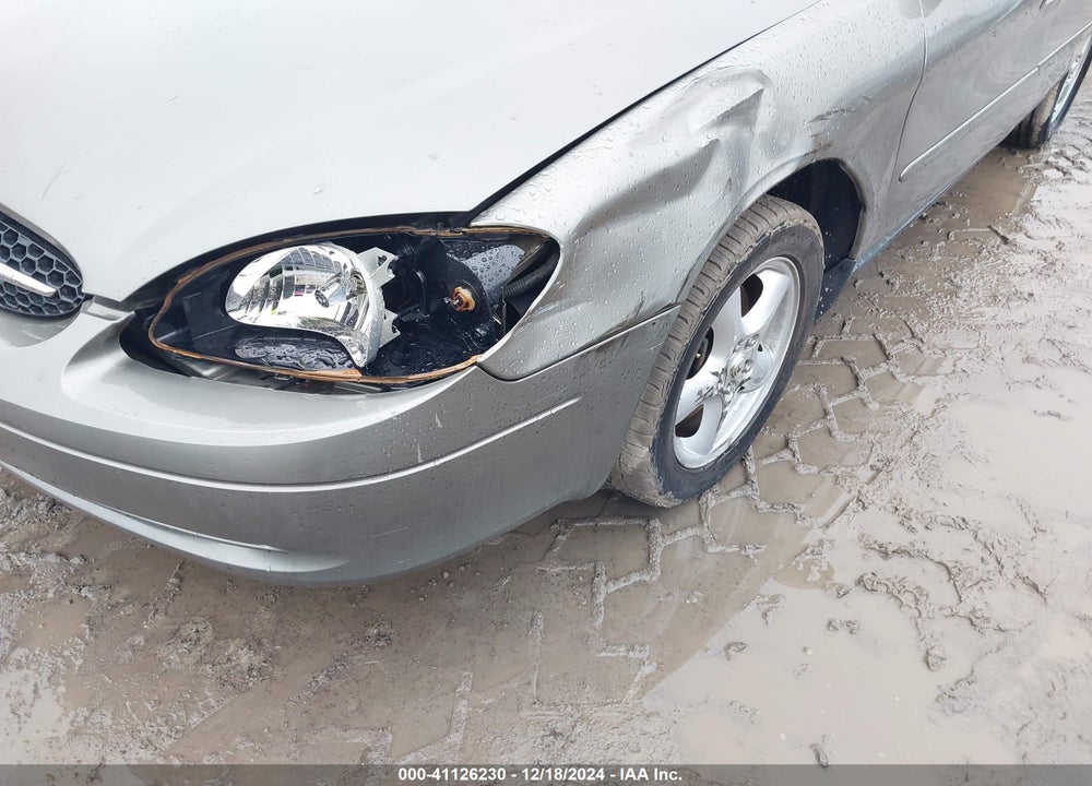 2004 FORD TAURUS SES VIN: 1FAFP55U54G124864
