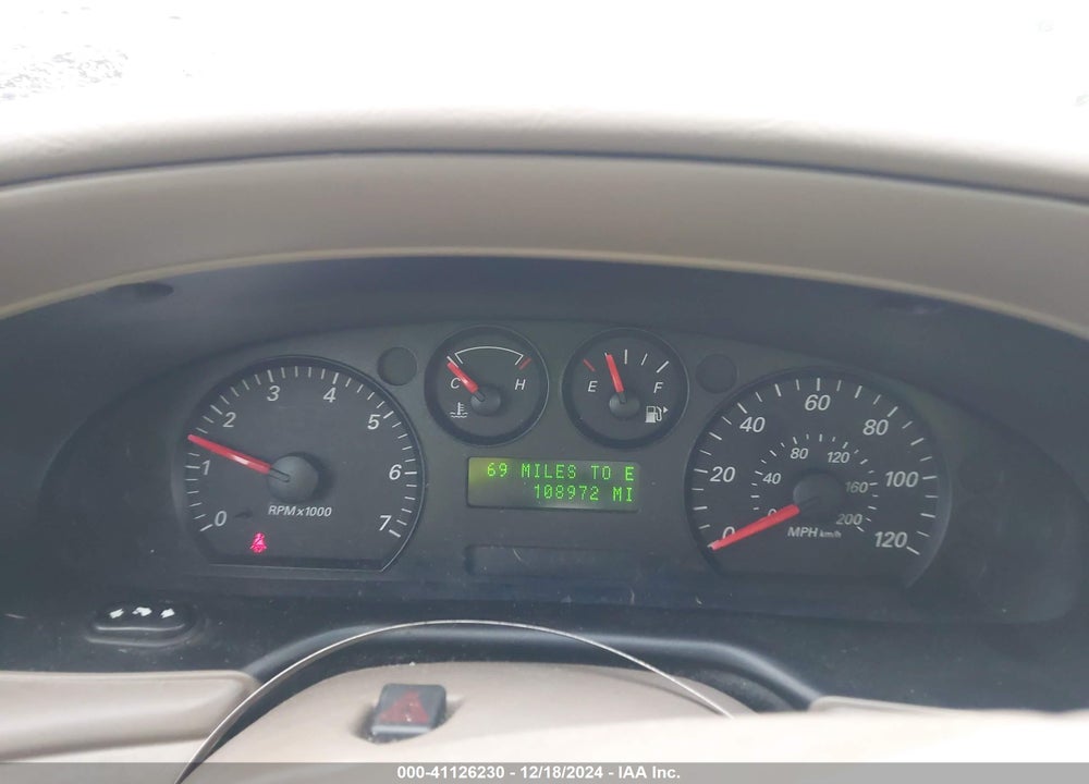 2004 FORD TAURUS SES VIN: 1FAFP55U54G124864