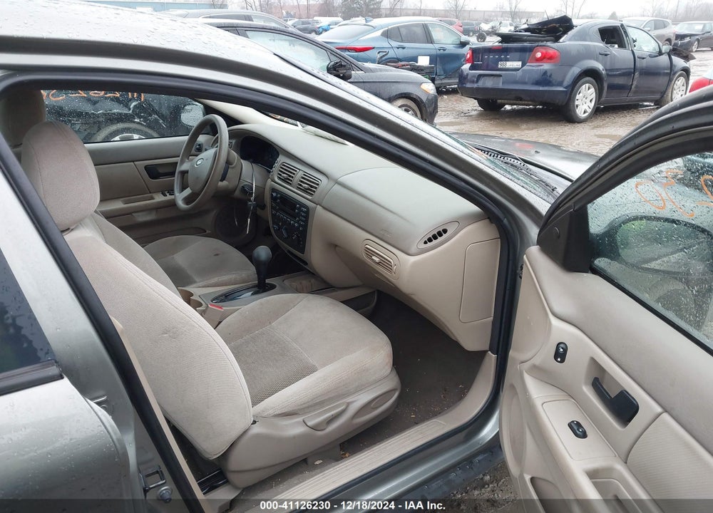 2004 FORD TAURUS SES VIN: 1FAFP55U54G124864