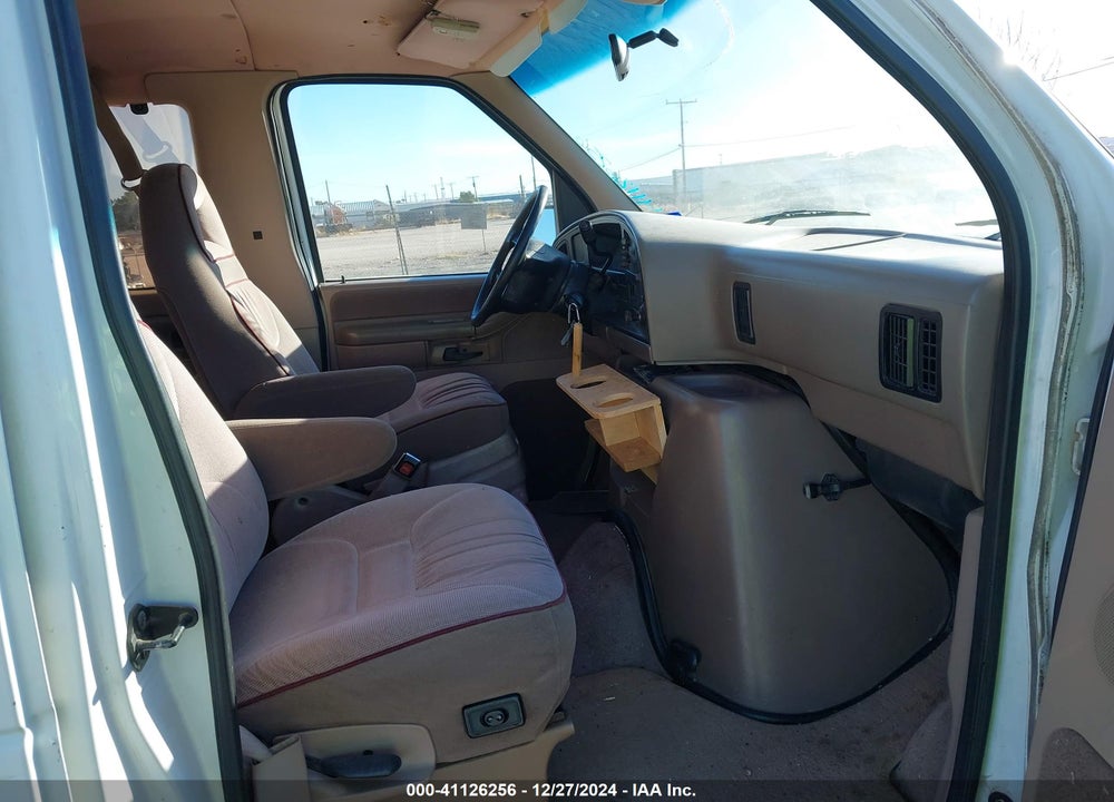 1995 FORD ECONOLINE E150 VIN: 1FMEE11H5SHA56274