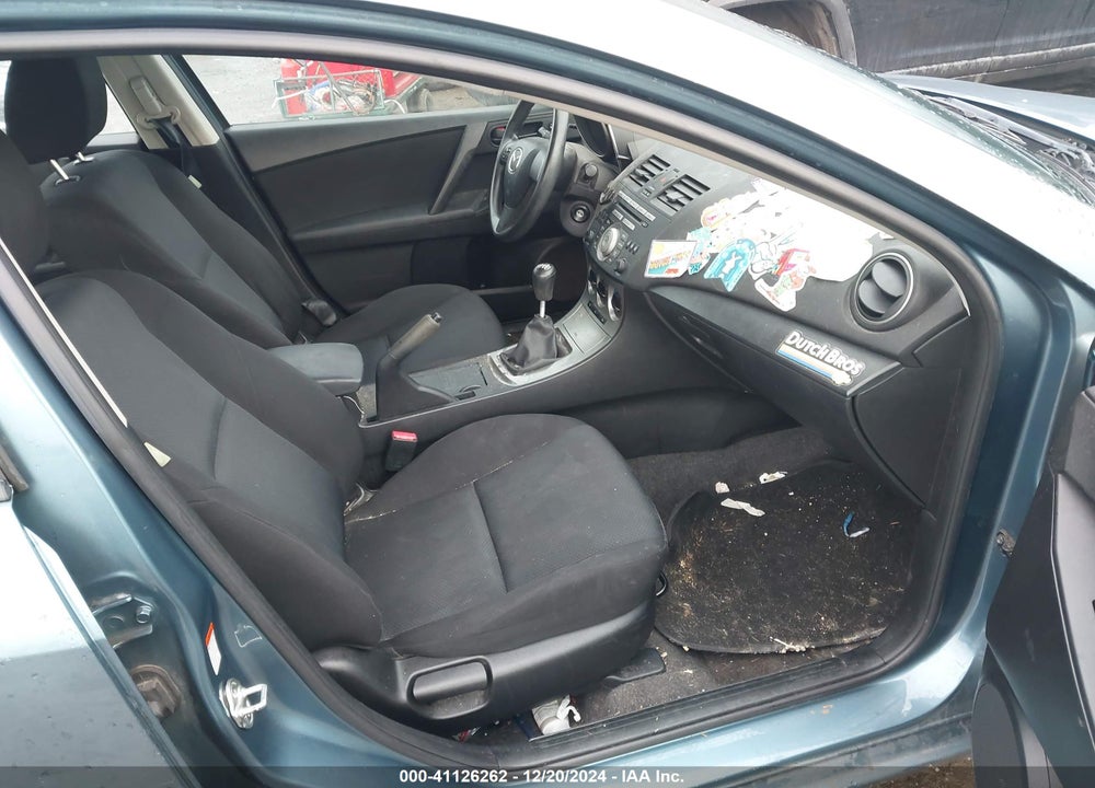 2011 MAZDA 3 I SPORT VIN: JM1BL1UG0B1473701