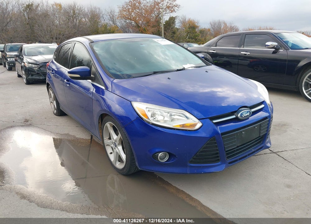 2014 FORD FOCUS TITANIUM VIN: 1FADP3N22EL195894