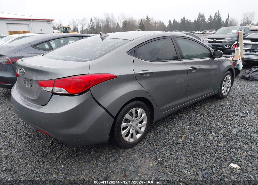 2013 HYUNDAI ELANTRA VIN: 5NPDH4AE9DH173195