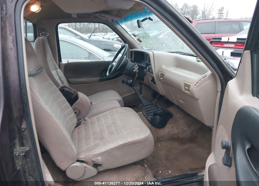 1994 FORD RANGER VIN: 1FTCR10A8RUB18952