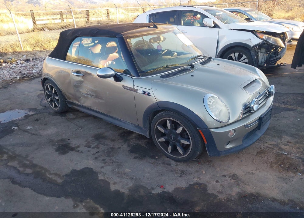 2007 MINI COOPER S VIN: WMWRH33527TL95720