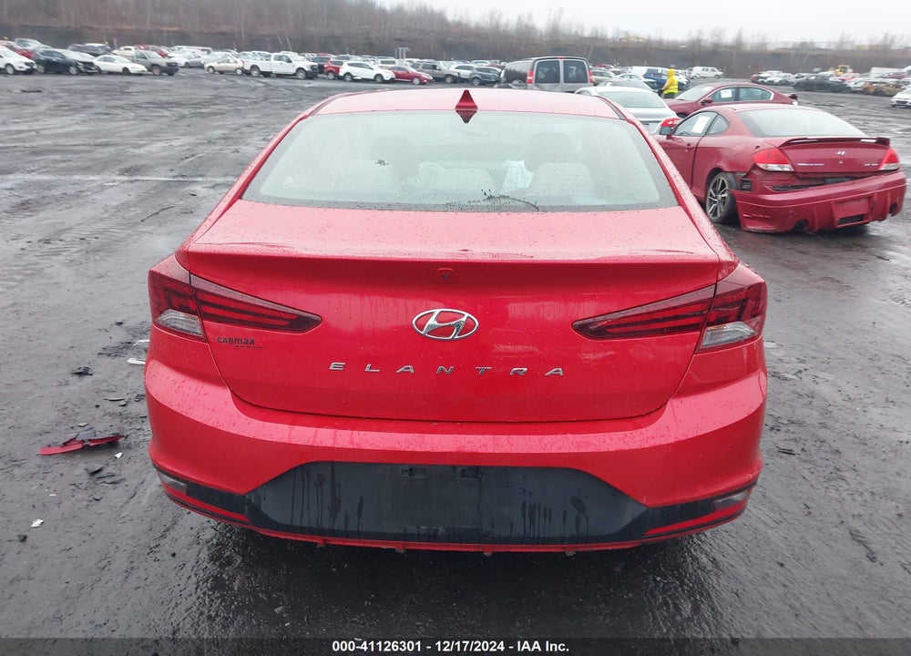 2020 HYUNDAI ELANTRA VIN: 5NPD84LF4LH620536