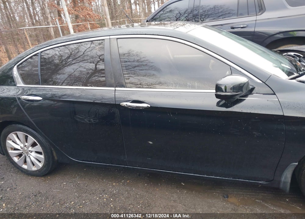 2015 HONDA ACCORD EX VIN: 1HGCR2F70FA068810