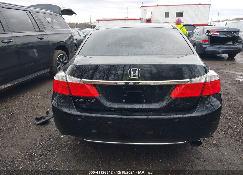 2015 HONDA ACCORD EX VIN: 1HGCR2F70FA068810