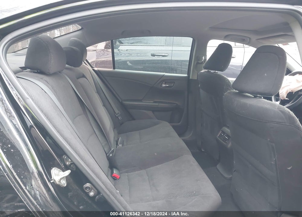 2015 HONDA ACCORD EX VIN: 1HGCR2F70FA068810