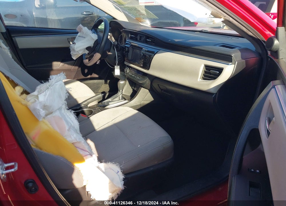 2015 TOYOTA COROLLA LE VIN: 5YFBURHE8FP267743