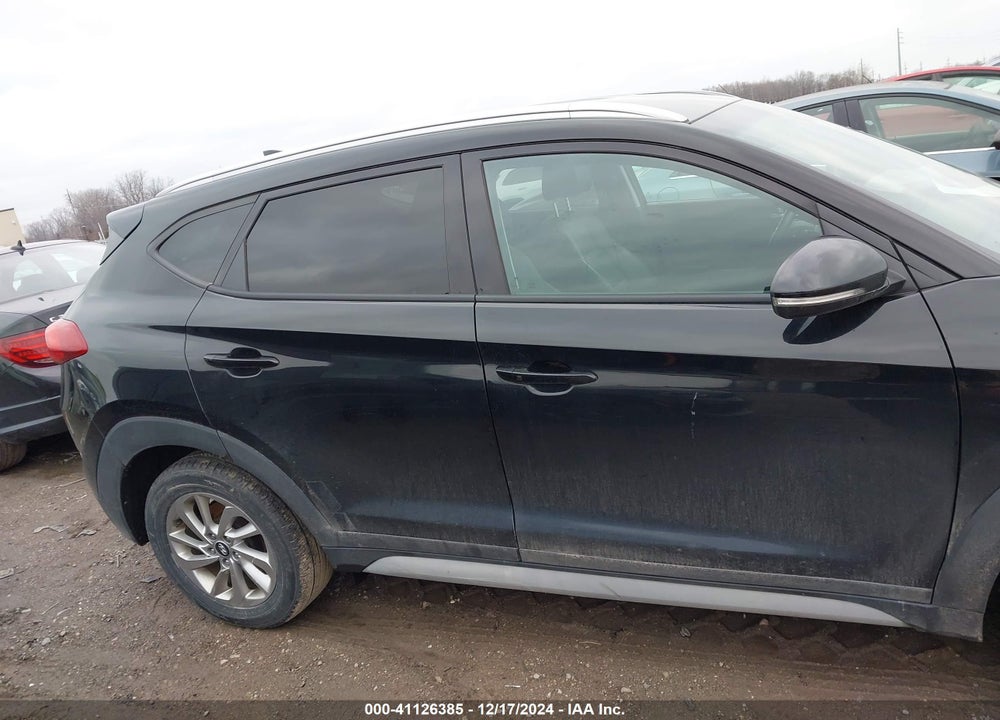 2017 HYUNDAI TUCSON SE PLUS VIN: KM8J3CA43HU469971