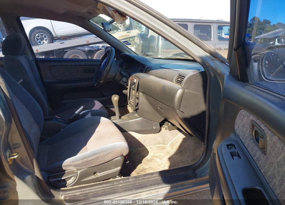 1999 NISSAN SENTRA VIN: 3N1AB41B8XL082101