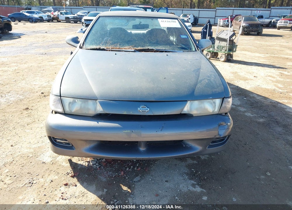 1999 NISSAN SENTRA VIN: 3N1AB41B8XL082101