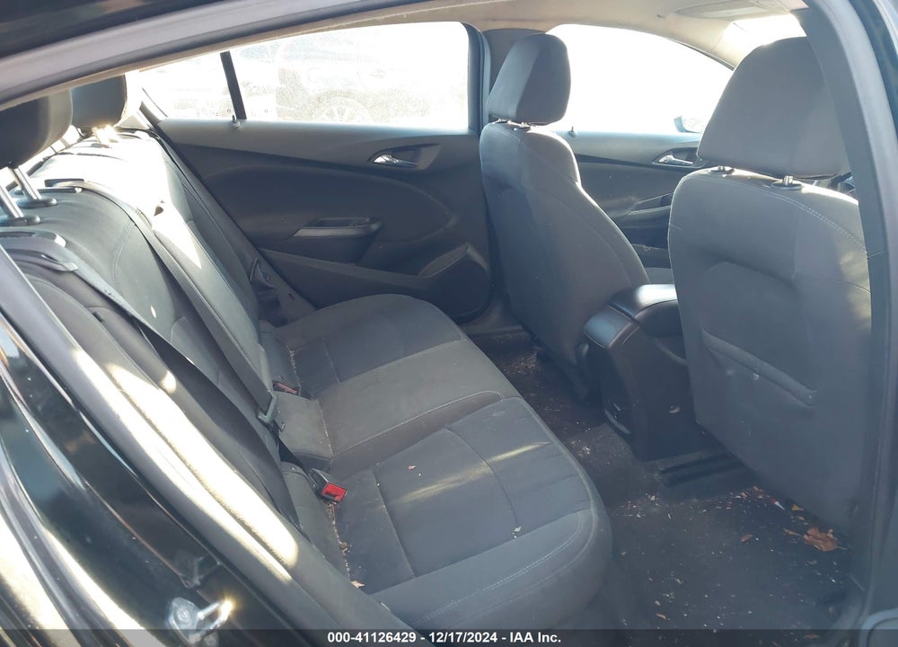 2018 CHEVROLET CRUZE LT AUTO VIN: 1G1BE5SM7J7122105