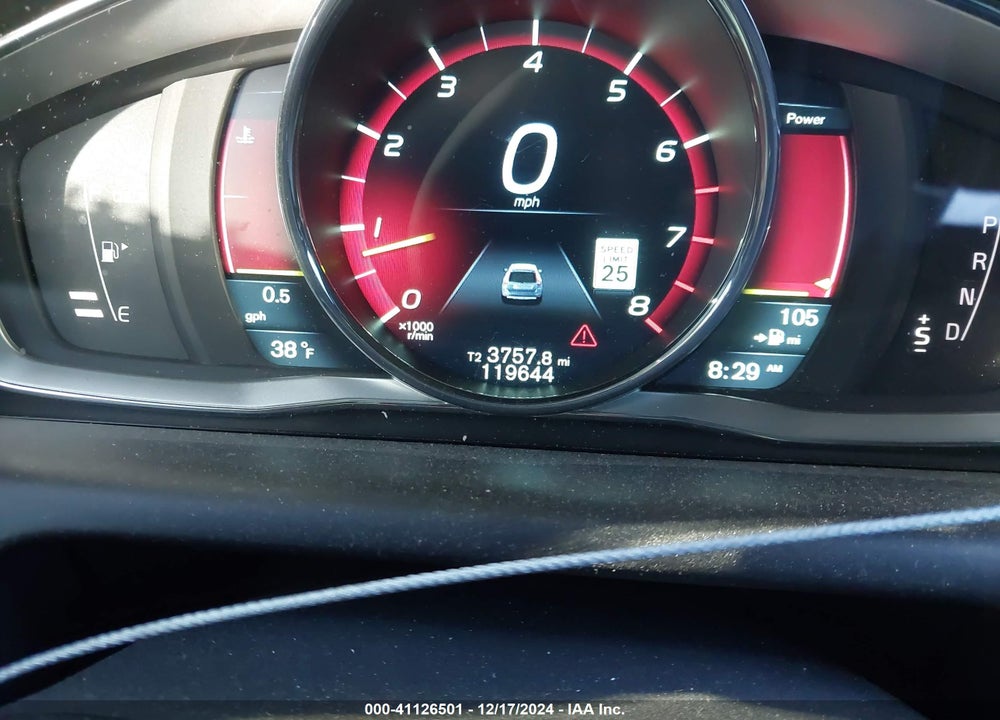 2014 VOLVO XC60 T6 R-DESIGN PLATINUM VIN: YV4902DZ4E2537605