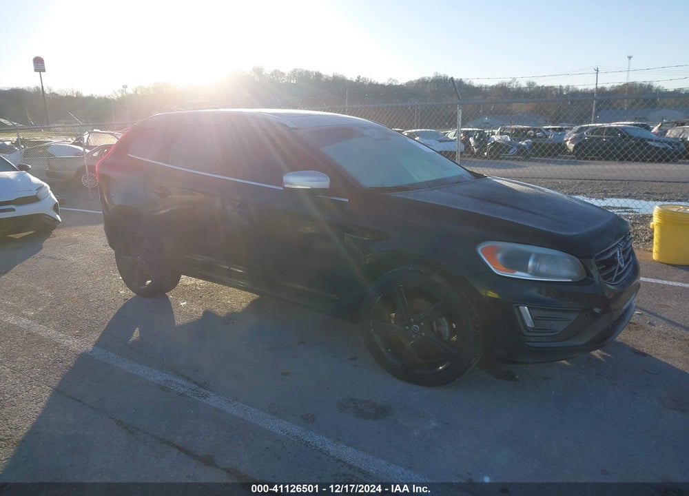 2014 VOLVO XC60 T6 R-DESIGN PLATINUM VIN: YV4902DZ4E2537605