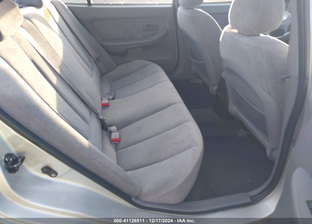 2005 HYUNDAI ELANTRA GLS/GT VIN: KMHDN46D85U102100