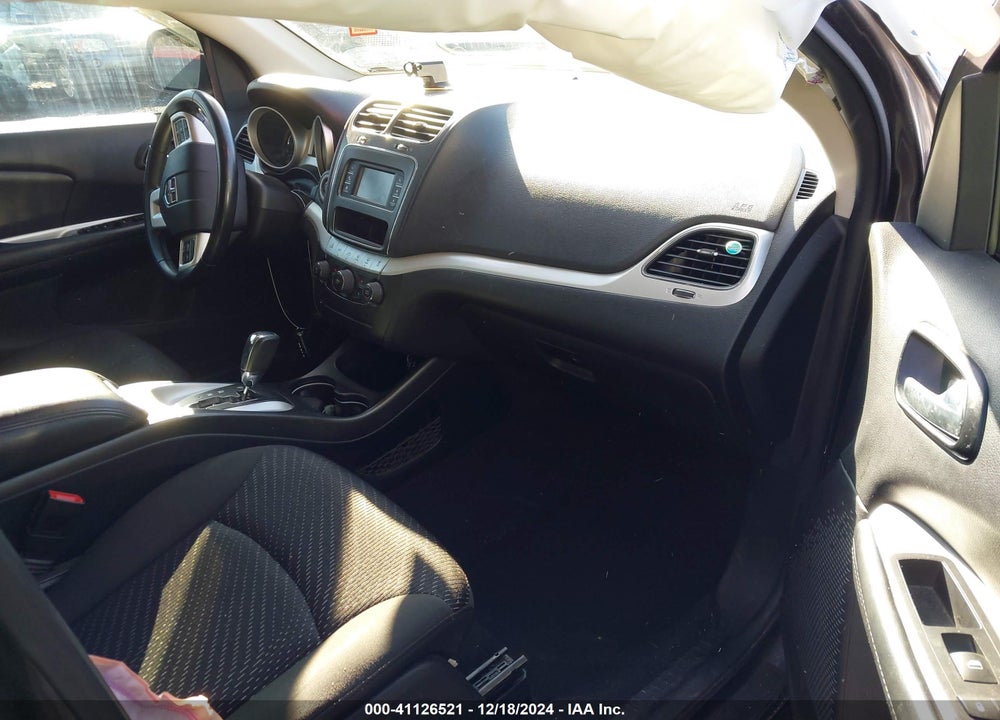 2018 DODGE JOURNEY SE VIN: 3C4PDCAB6JT519448
