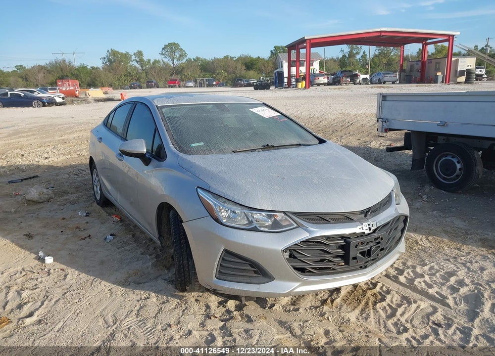2019 CHEVROLET CRUZE LS VIN: 1G1BC5SM4K7110081