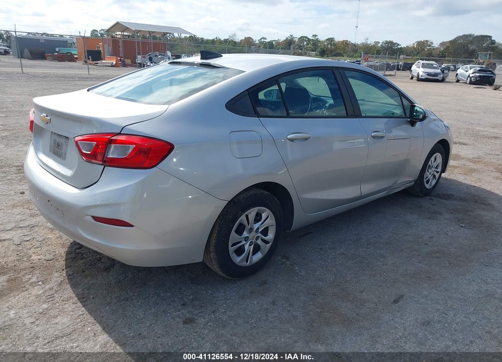 2019 CHEVROLET CRUZE LS VIN: 1G1BC5SM8K7110813