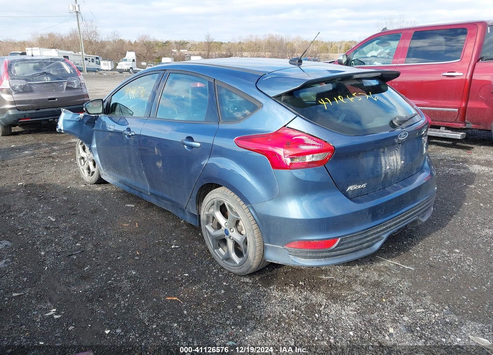 2018 FORD FOCUS VIN: 1FADP3L94JL205495